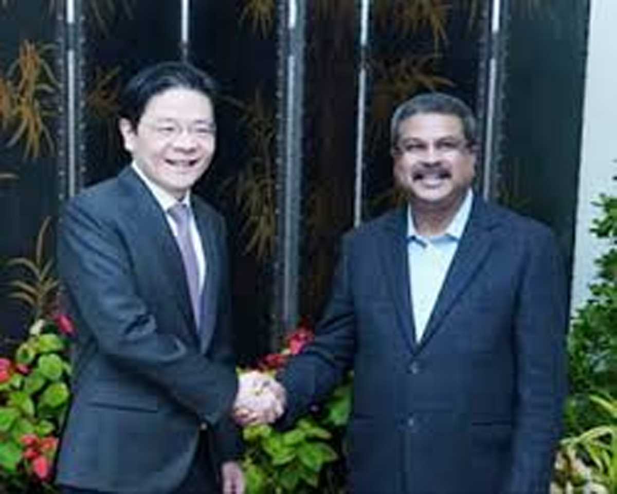 भारत और सिंगापुर के स्कूलों को जोड़ने की संभावना पर विचार